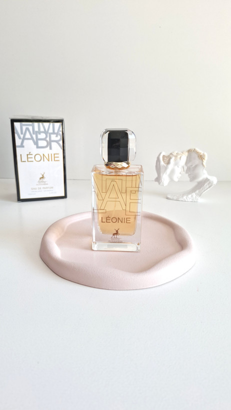 عطر زنانه ایوسن لورن لیبر اینتنس از شرکت الحمبرا