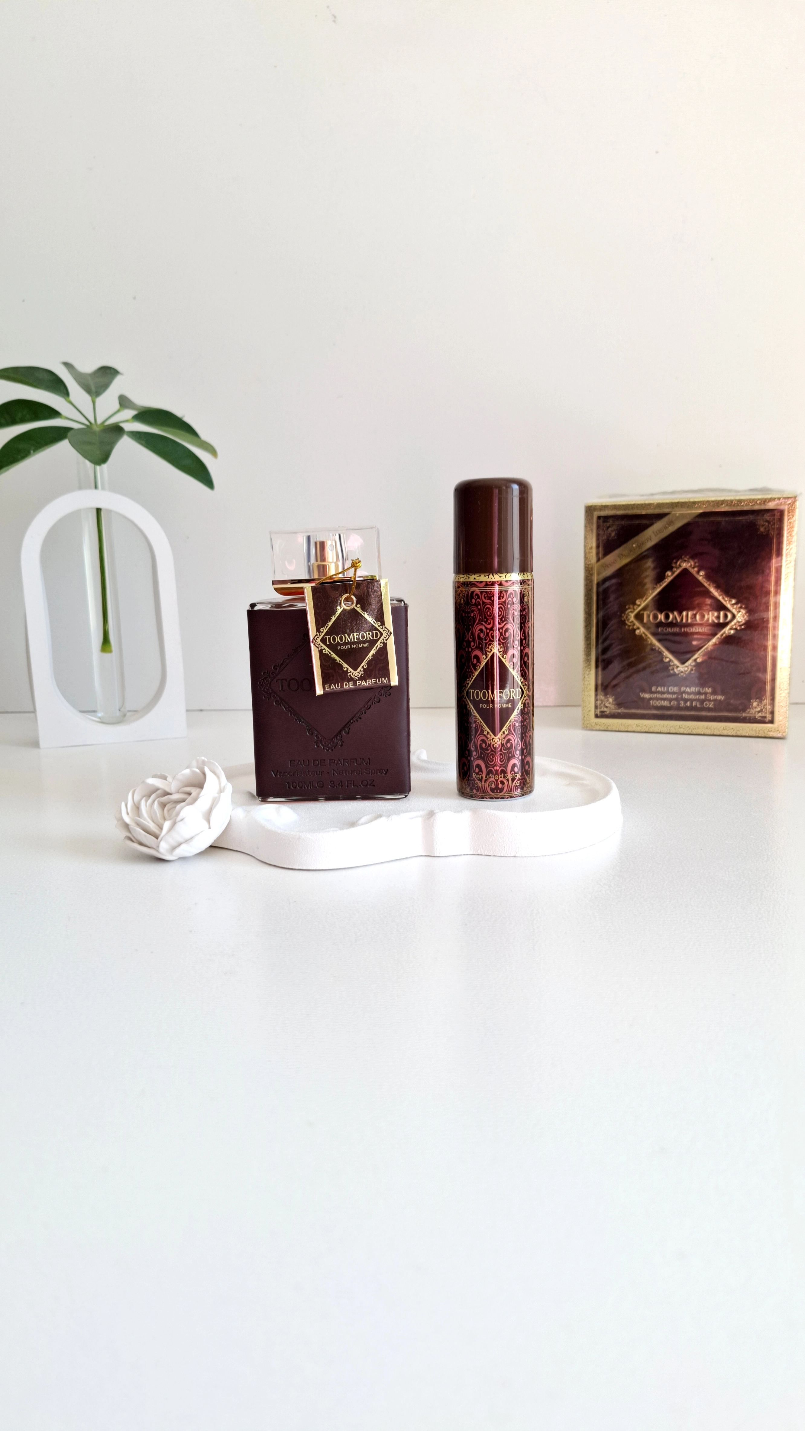 عطر مردانه تام فورد(TOOMFORD Pour Homme) پورهوم با اسپری شرکت فرگرانس اورجینال