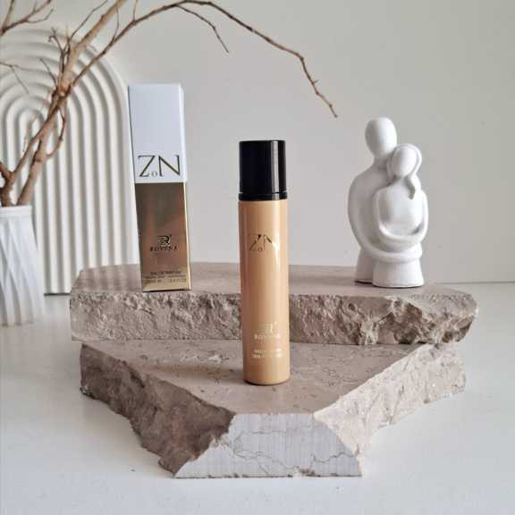 ادکلن زنانه قلمی شرکت روونا مدل زن طلایی حجم 15 میل